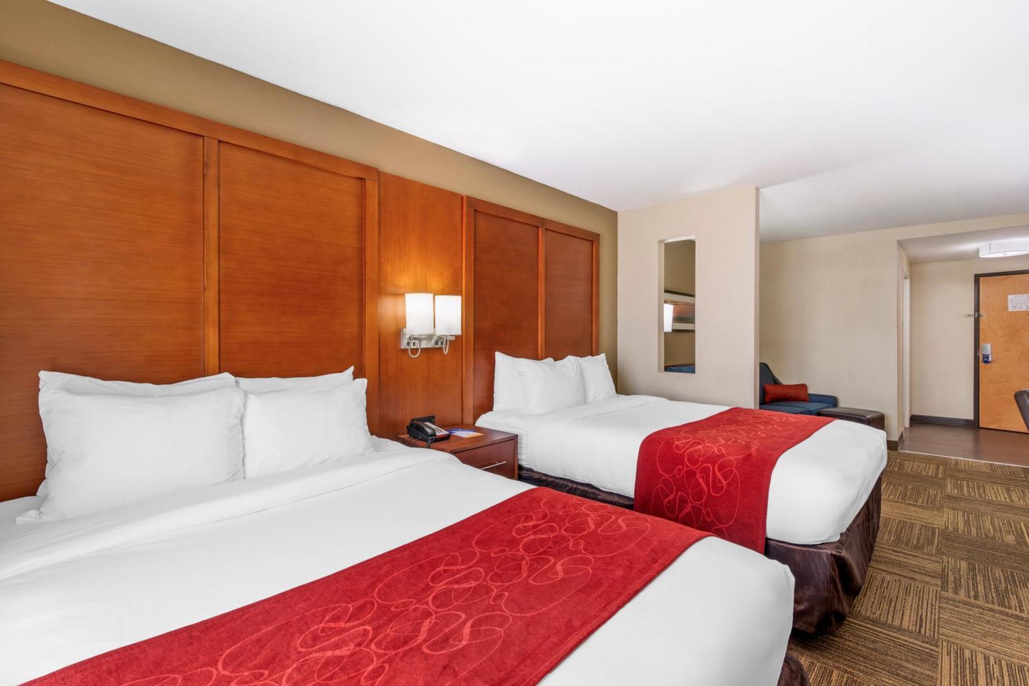 Comfort Suites Brunswick Eksteriør bilde